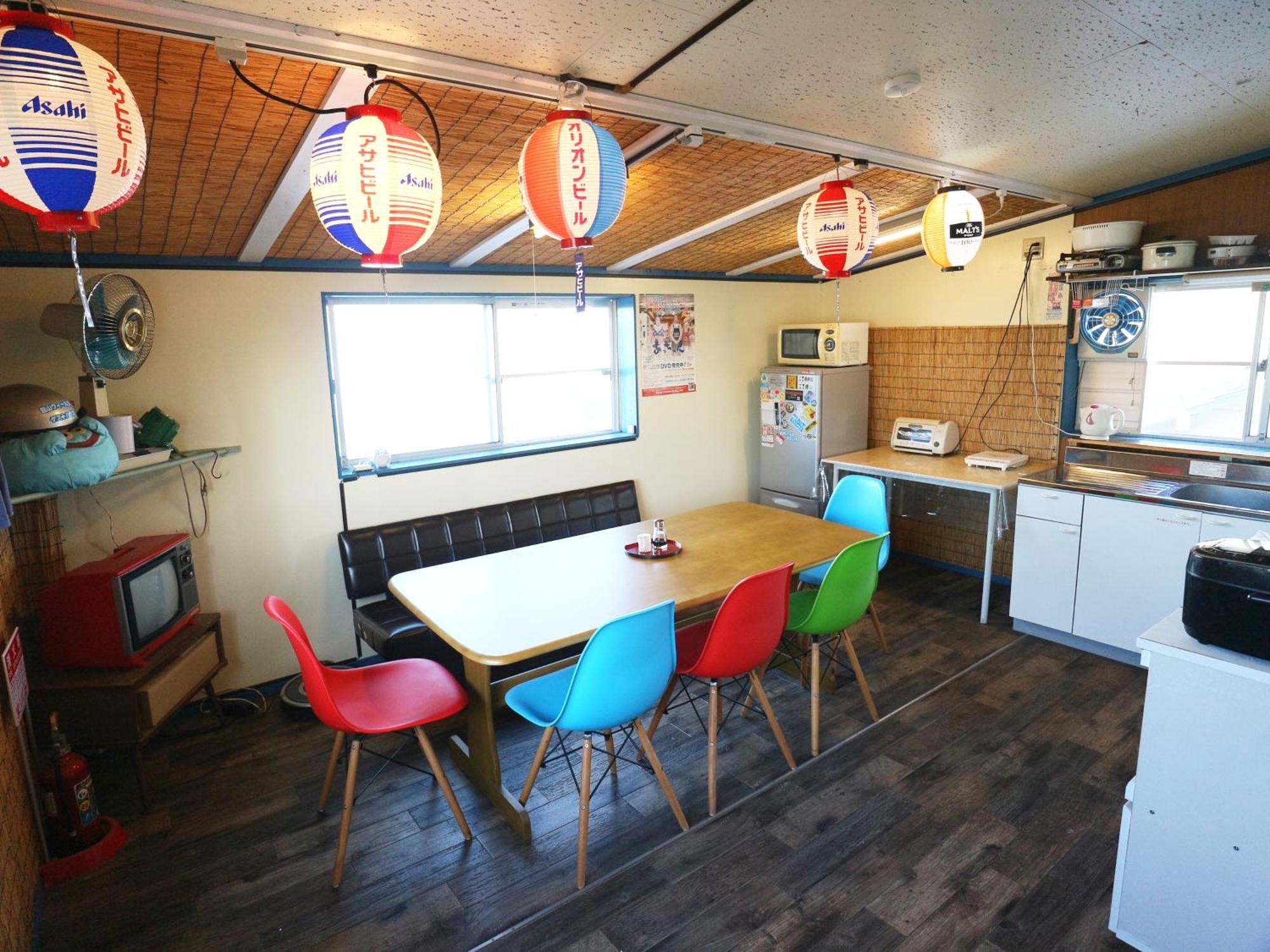 Tateyama Wheels Guest House Zewnętrze zdjęcie